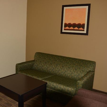 Hotel Baymont By Wyndham Houston North Extérieur photo