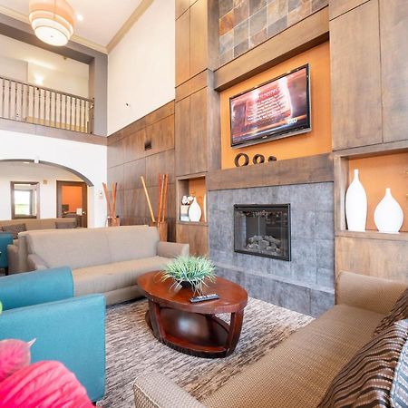 Hotel Baymont By Wyndham Houston North Extérieur photo