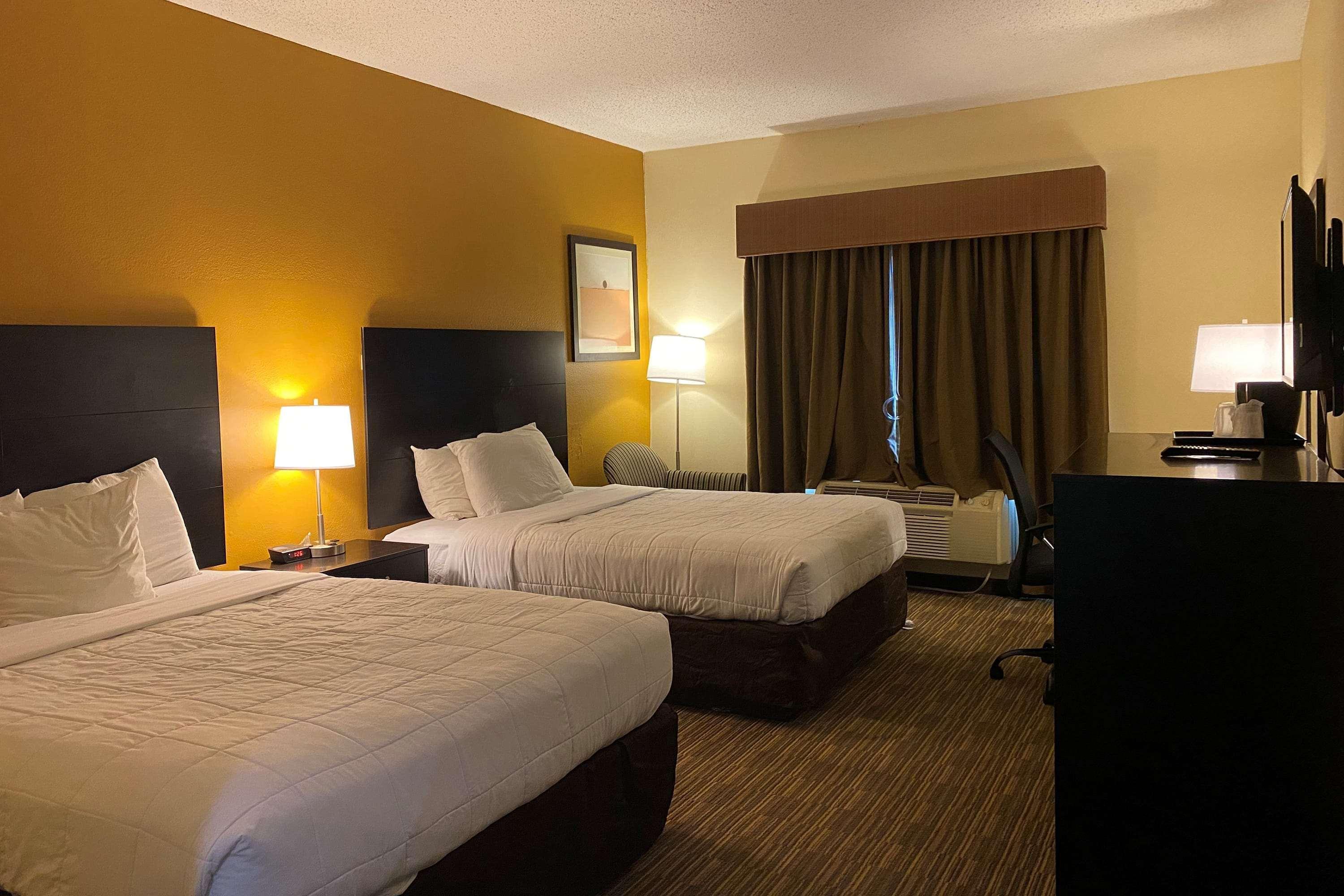 Hotel Baymont By Wyndham Houston North Extérieur photo