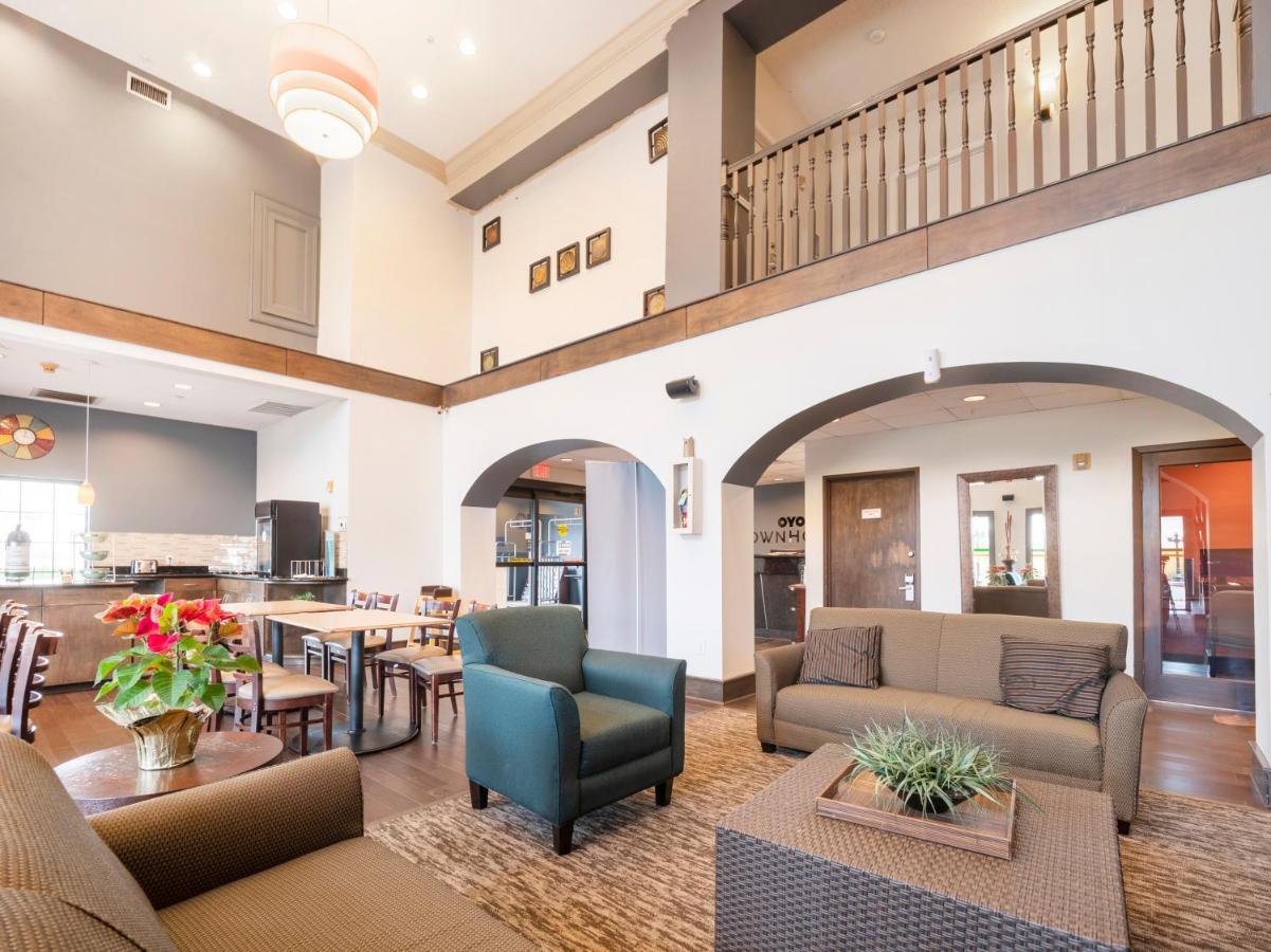 Hotel Baymont By Wyndham Houston North Extérieur photo