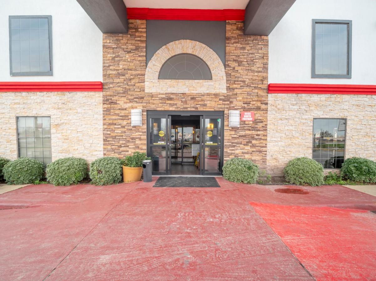 Hotel Baymont By Wyndham Houston North Extérieur photo