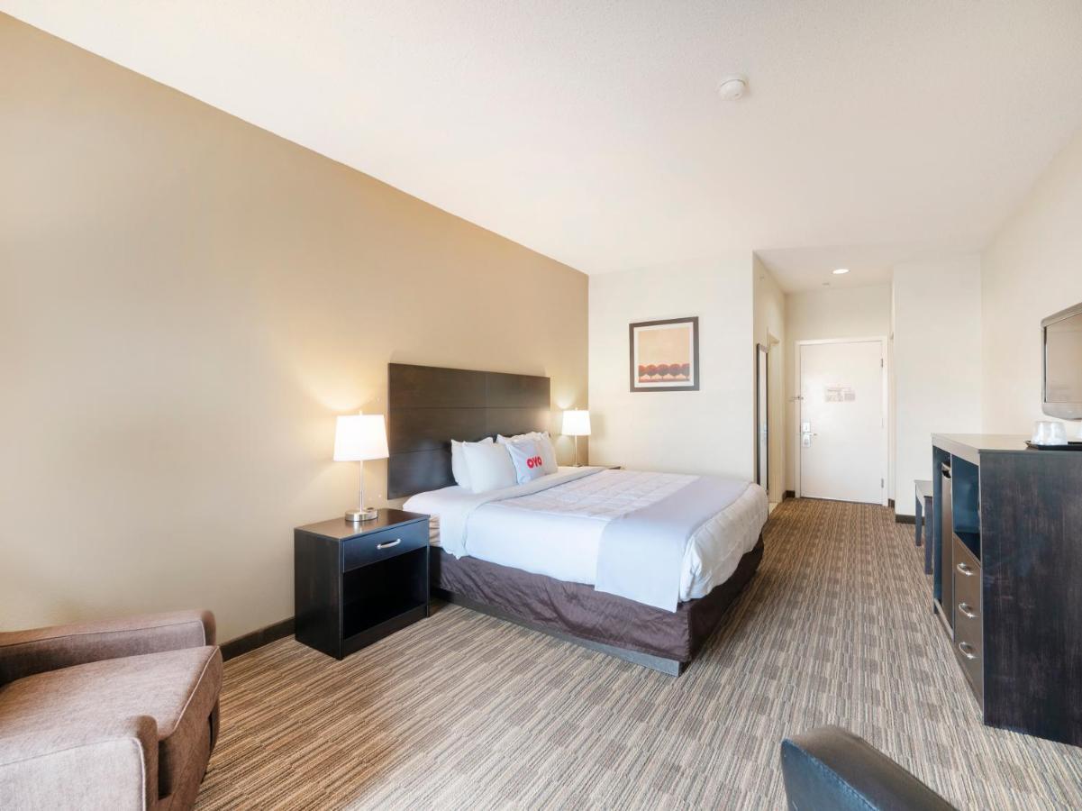 Hotel Baymont By Wyndham Houston North Extérieur photo