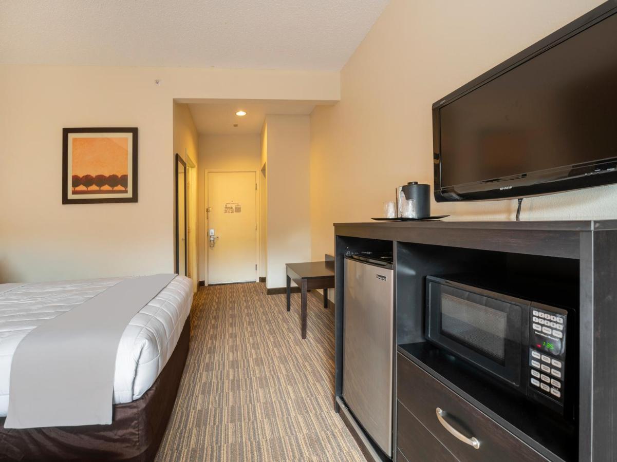 Hotel Baymont By Wyndham Houston North Extérieur photo