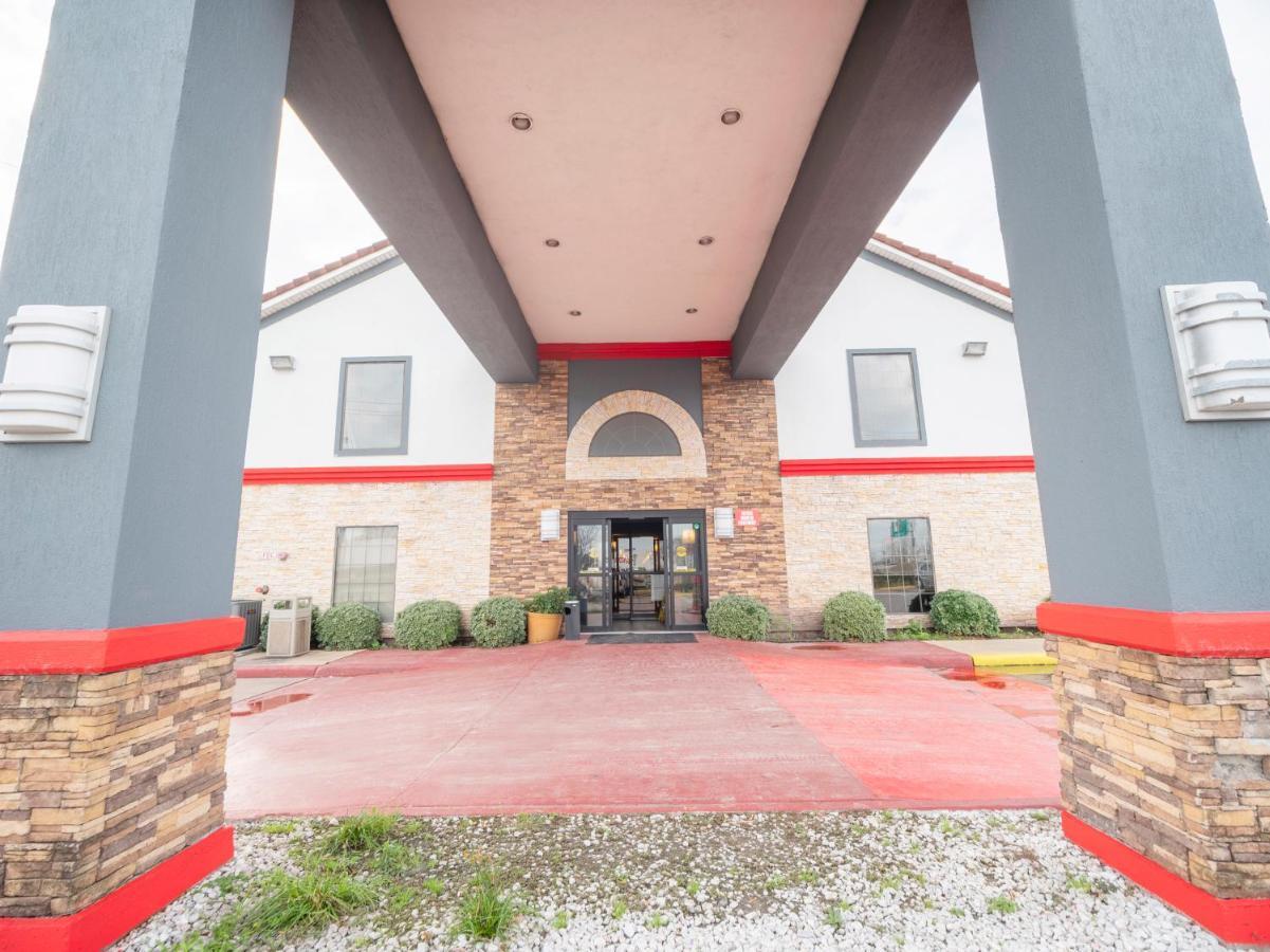 Hotel Baymont By Wyndham Houston North Extérieur photo